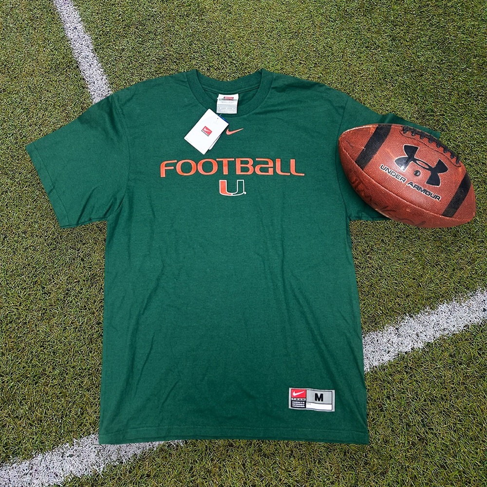 TAGGED! Nike 2007 Miami Hurricanes Football Licensed Baggy Green Graphic Tee